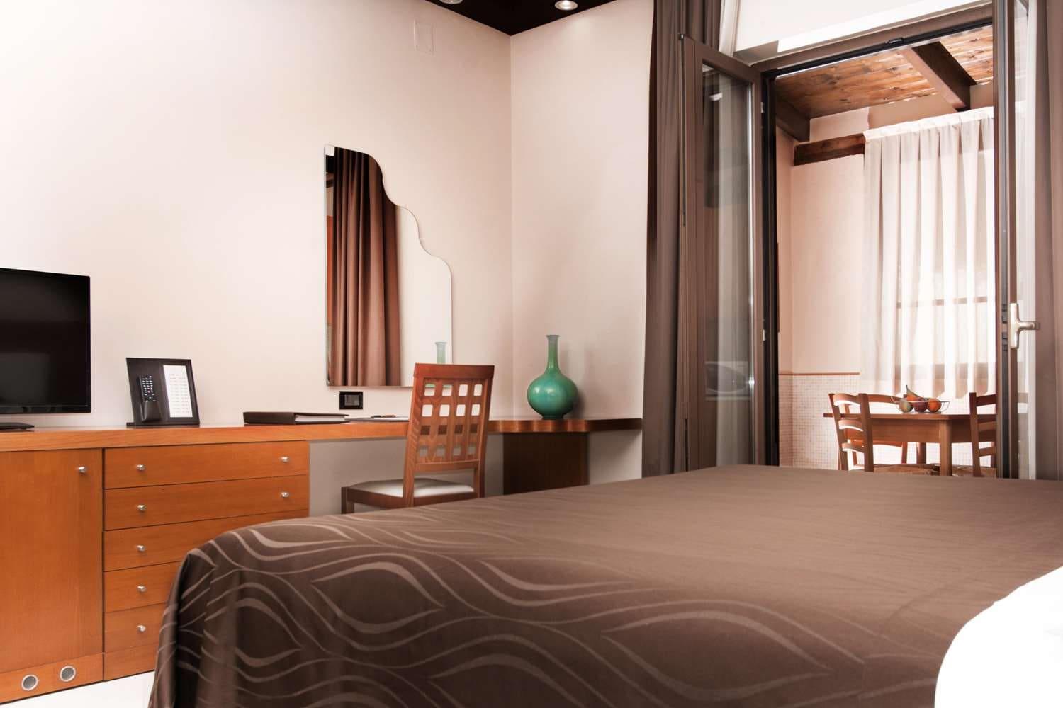 Hotel Agora Sure Hotel Collection By Best Western Lago Patria Exteriör bild