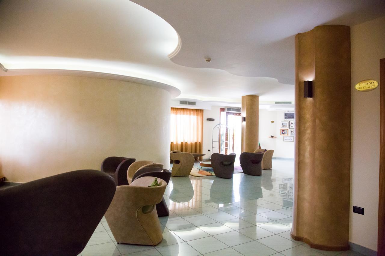 Hotel Agora Sure Hotel Collection By Best Western Lago Patria Exteriör bild