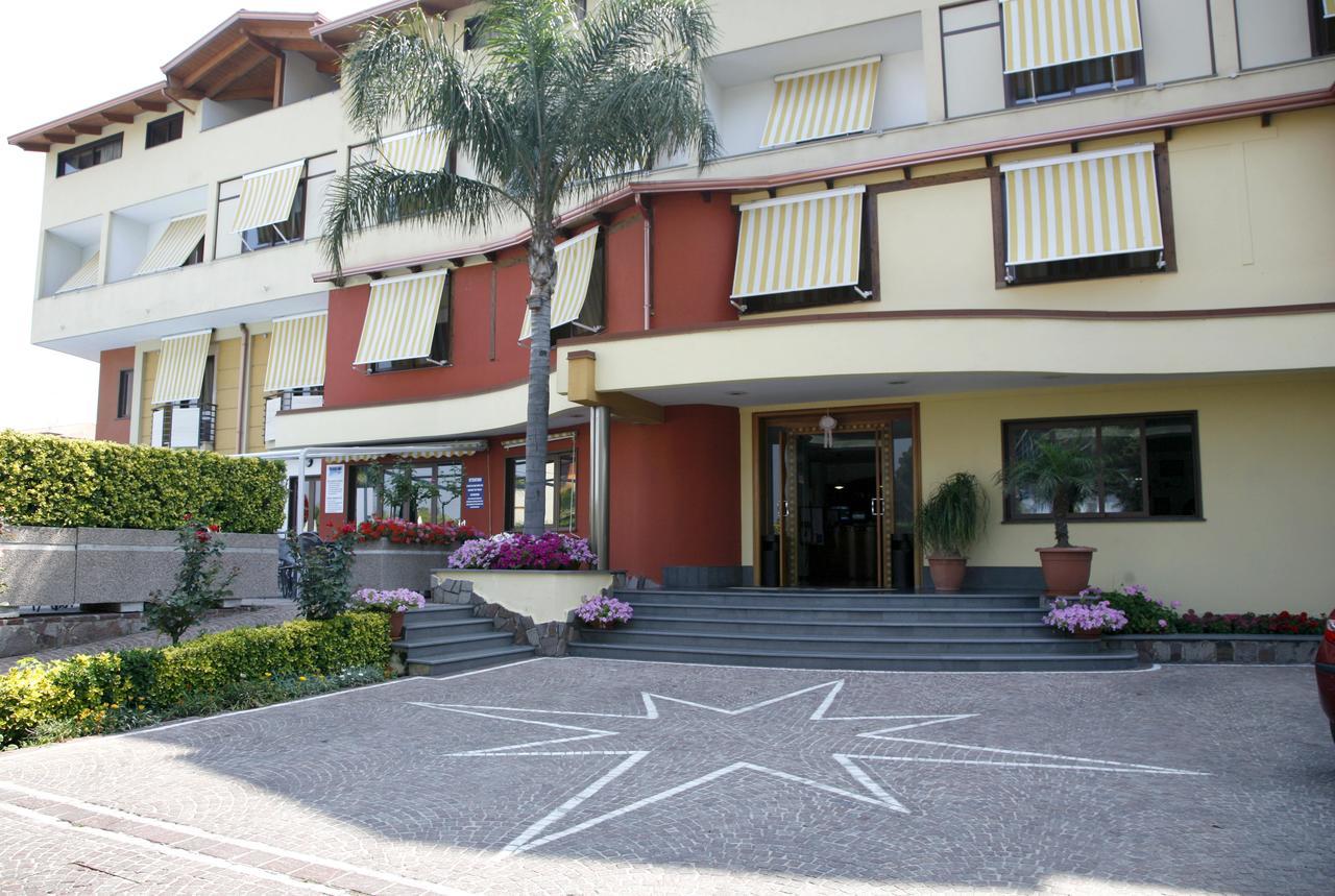 Hotel Agora Sure Hotel Collection By Best Western Lago Patria Exteriör bild